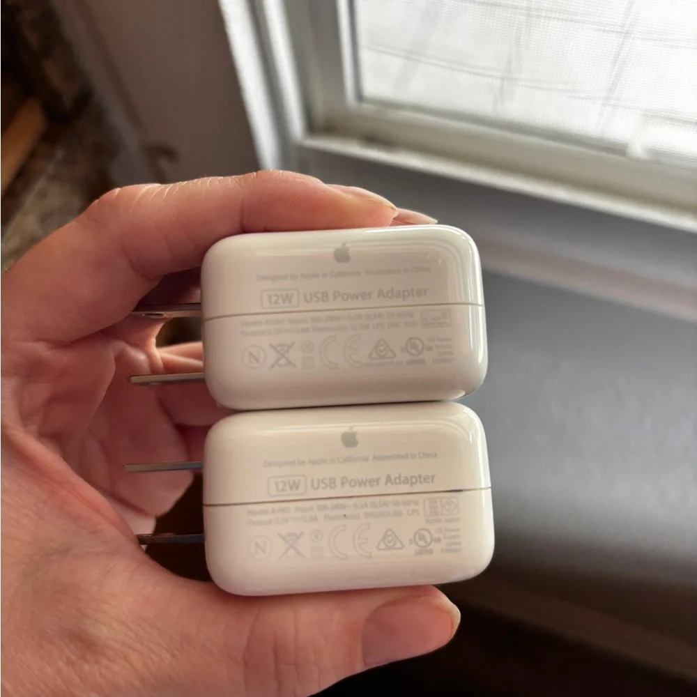 Apple Chargers & Otterbox Case